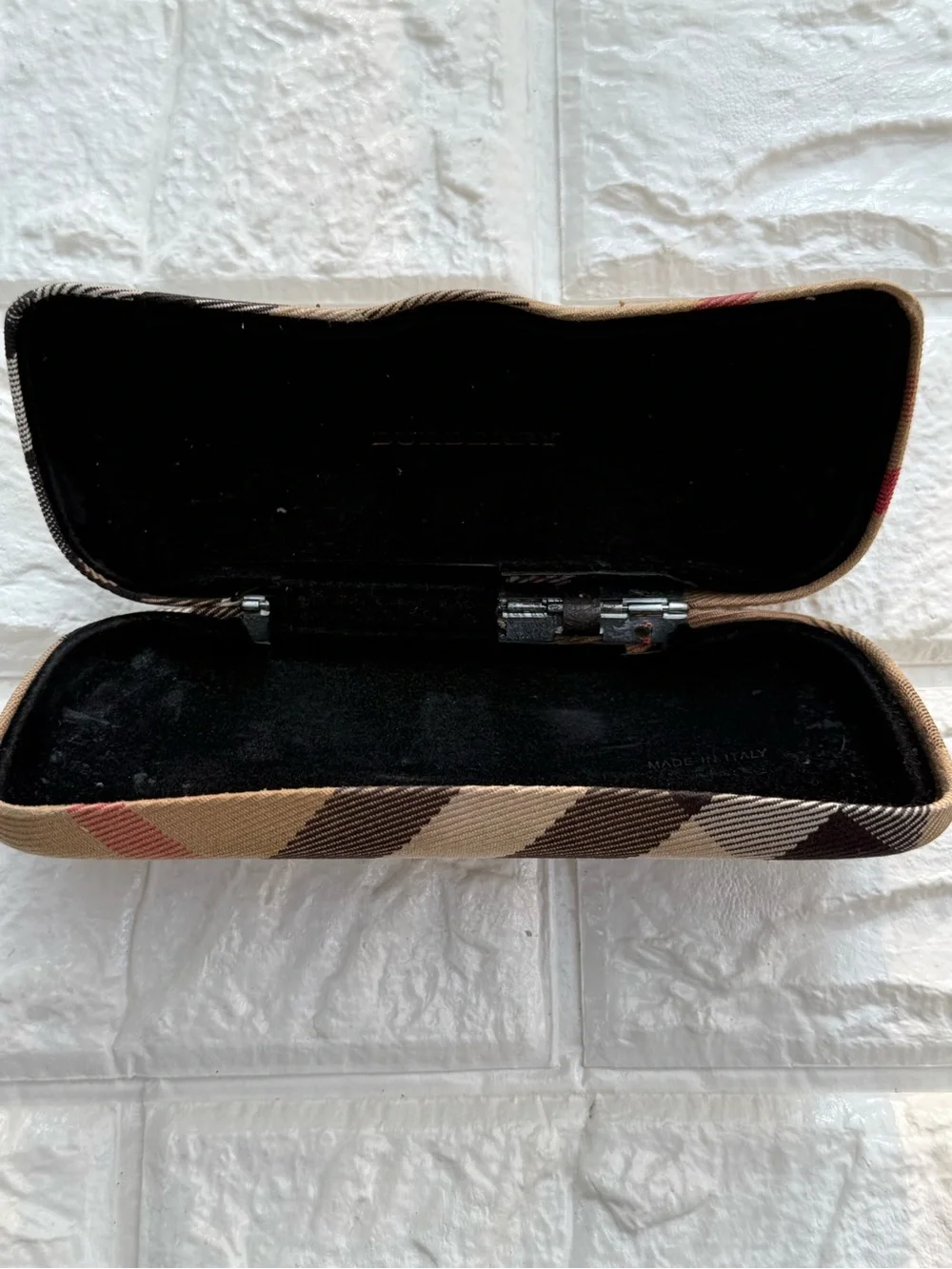Vintage Burberry clamshell hard sunglasses case